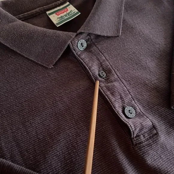 Levi’s 3 button collared shirt sleeve cotton shirt - Picture 8 of 8